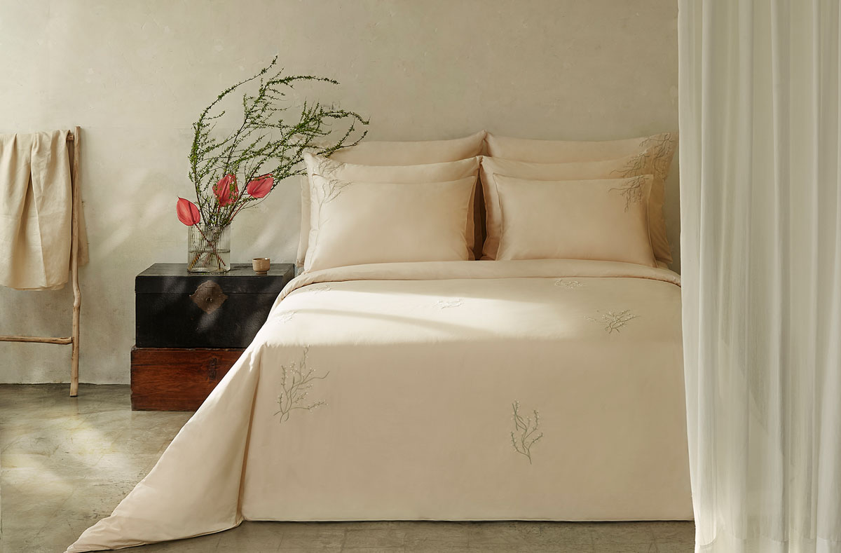 Catherine Denoual Maison - Luxury hand embroidered linens and home decor